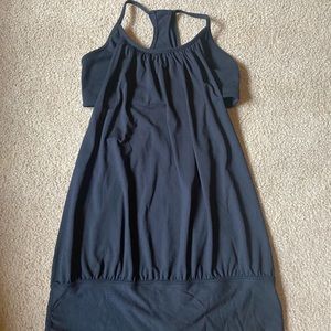 Lululemon black tank